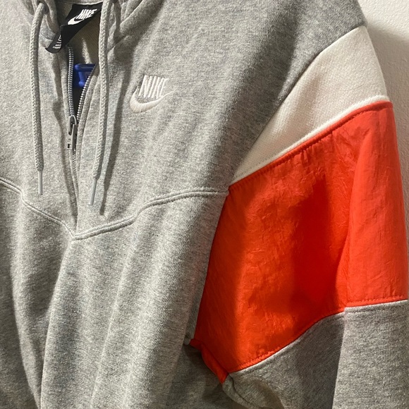 Nike Hoodie very clean - Picture 4 of 5